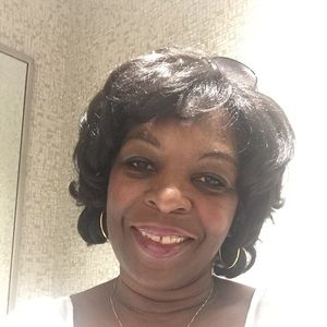 Meet your Posher, Esther